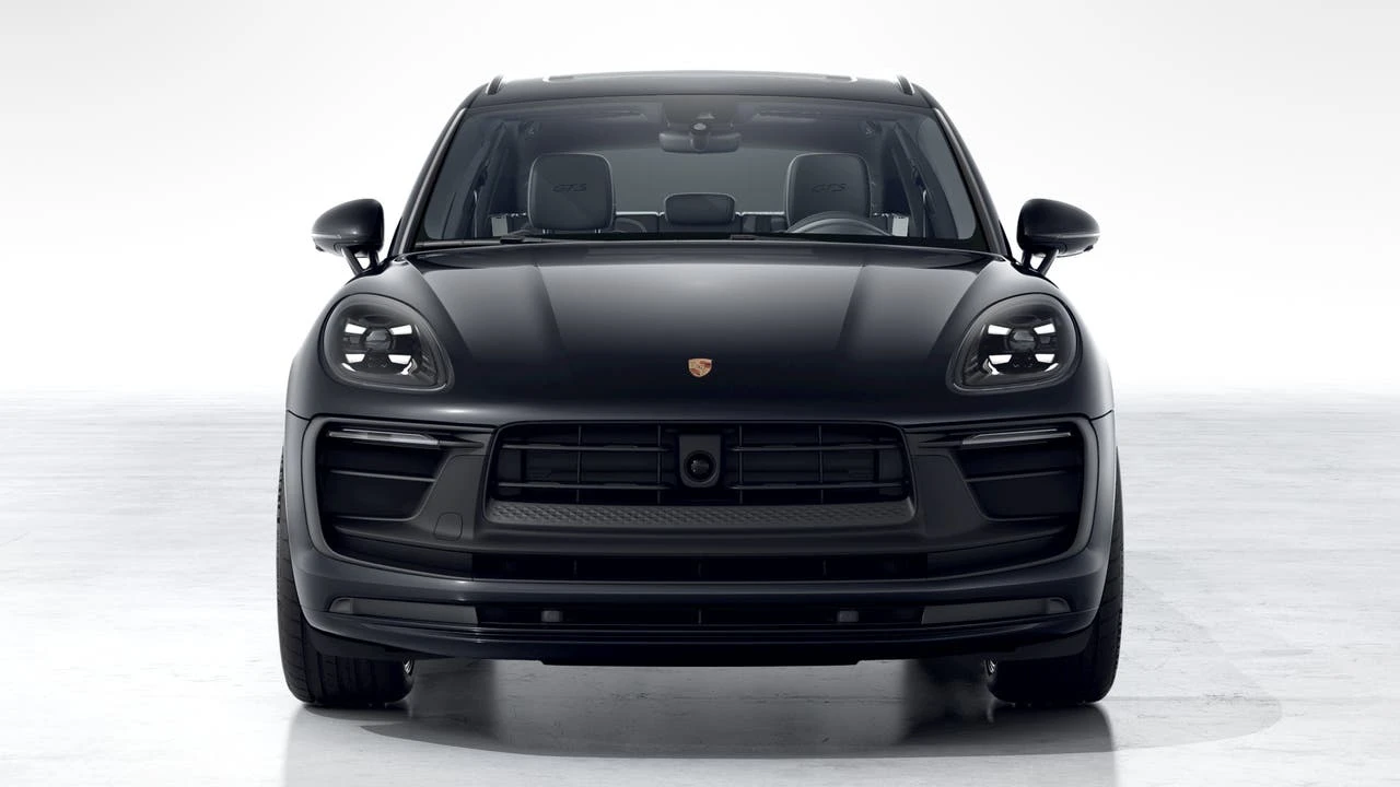 2026 Porsche Macan GTS - Image 8 of 10