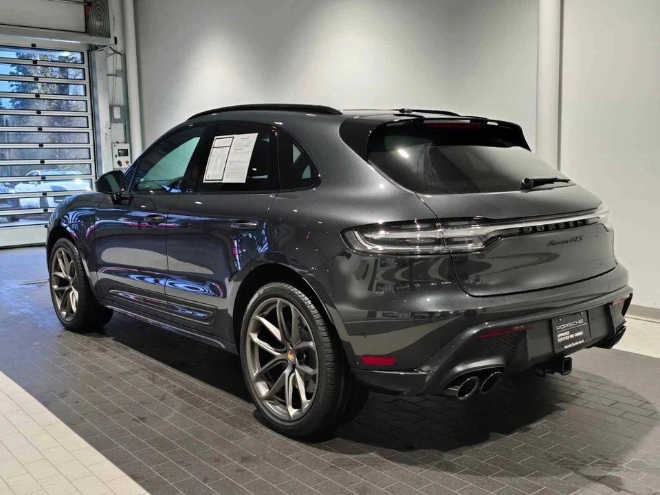 2026 Porsche Macan GTS - Image 3 of 5