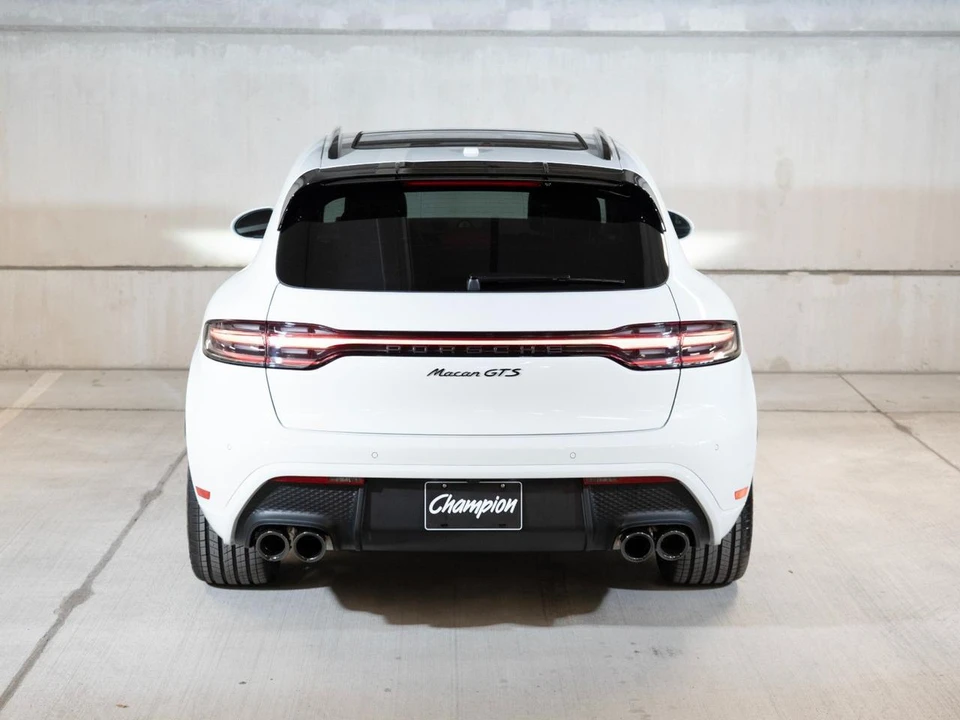 2026 Porsche Macan GTS - Image 10 of 27