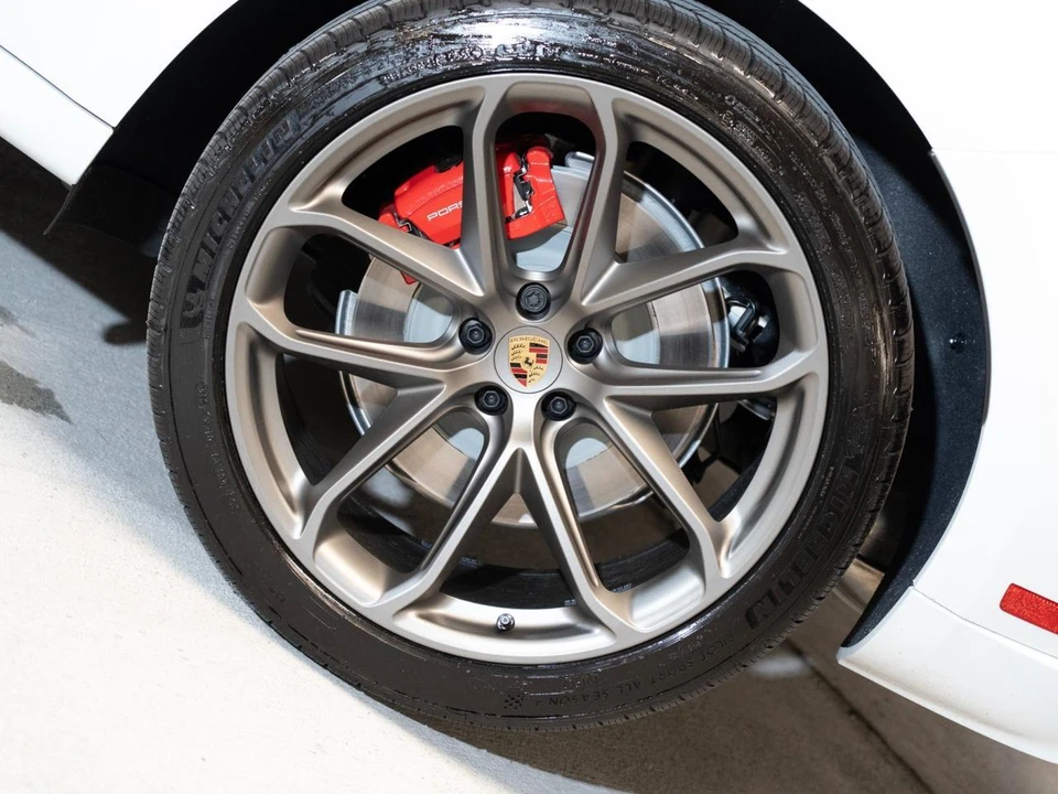 2026 Porsche Macan GTS - Image 11 of 27