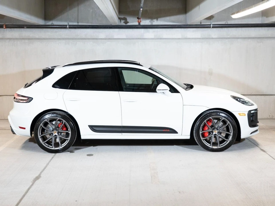 2026 Porsche Macan GTS - Image 8 of 27