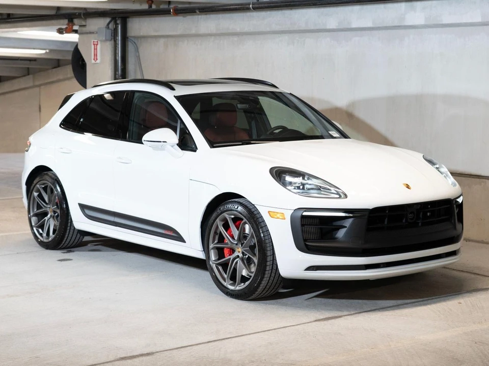 2026 Porsche Macan GTS - Image 7 of 27