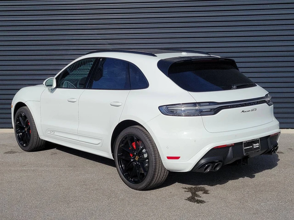2026 Porsche Macan GTS - Image 3 of 5