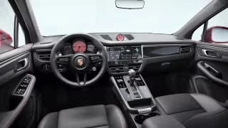 2026 Porsche Macan - Image 25 of 30