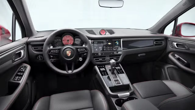 2026 Porsche Macan - Image 26 of 30