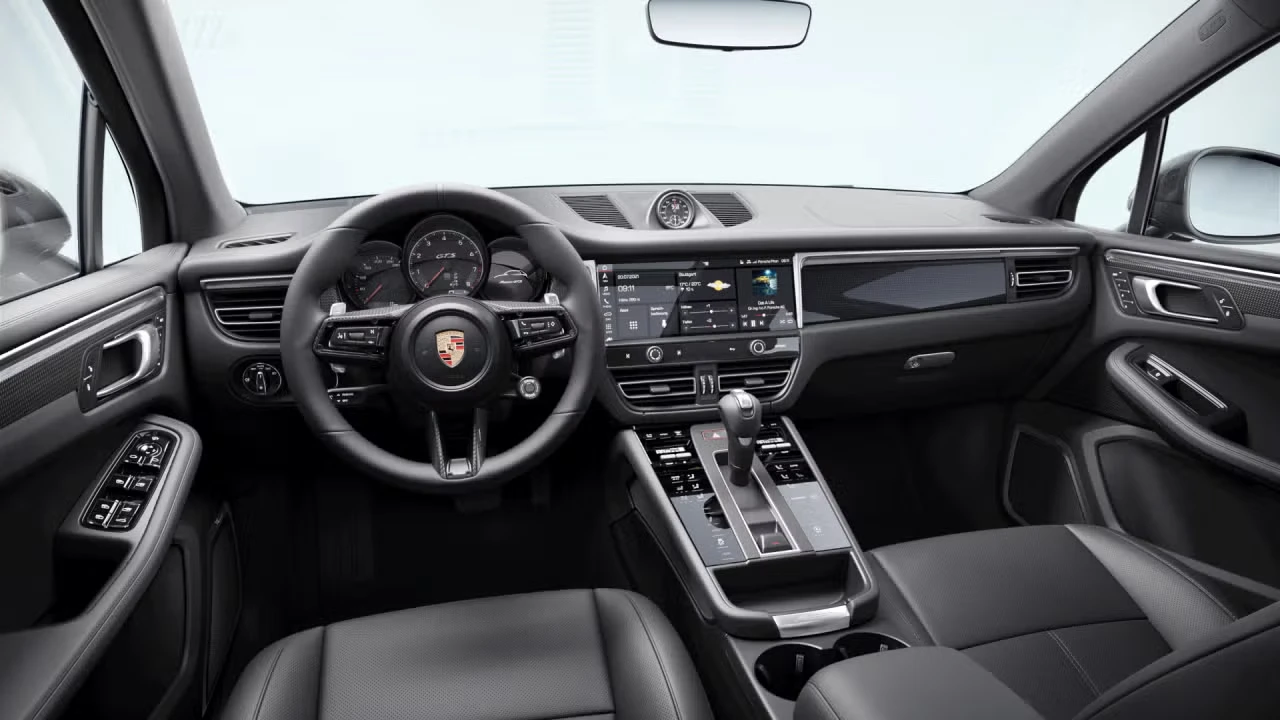 2026 Porsche Macan GTS - Image 28 of 30