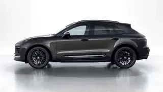 2026 Porsche Macan GTS - Image 13 of 30