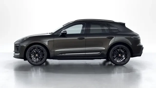 2026 Porsche Macan GTS - Image 14 of 30