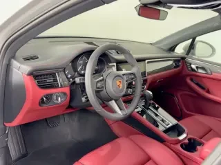 2026 Porsche Macan GTS - Image 29 of 31