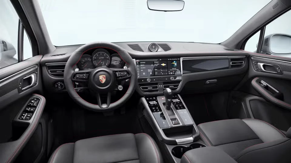 2026 Porsche Macan GTS - Image 27 of 30