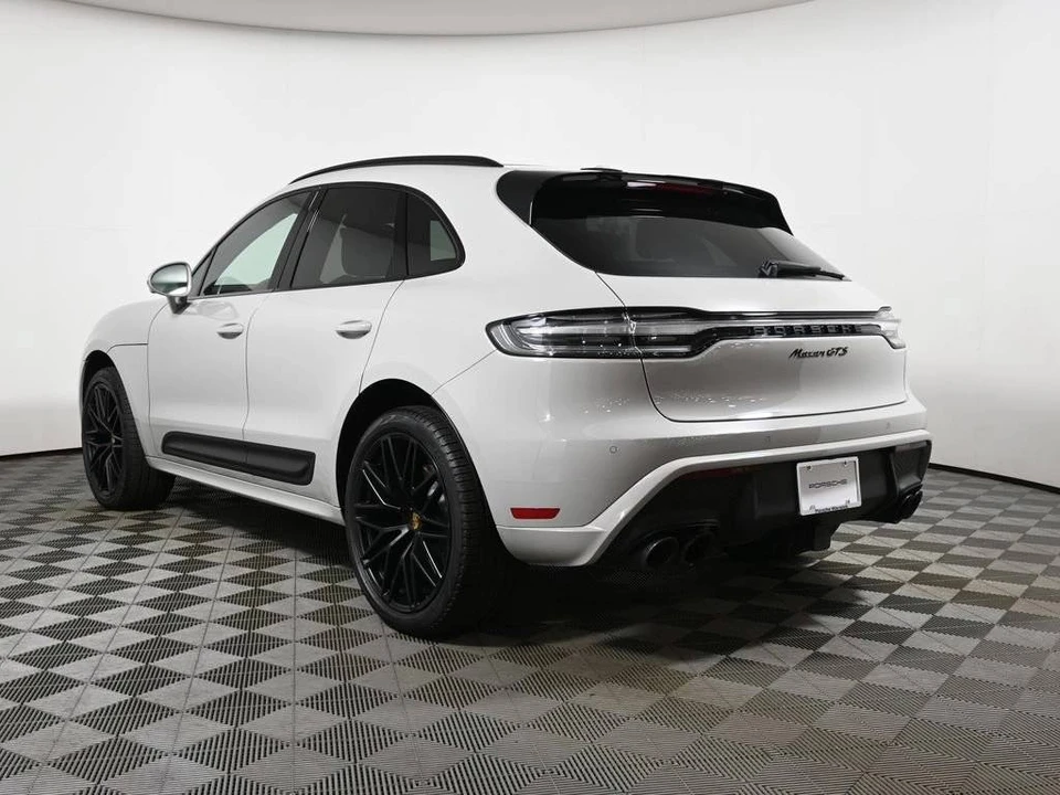 2026 Porsche Macan GTS - Image 3 of 5