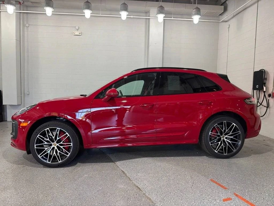 2026 Porsche Macan GTS - Image 2 of 5