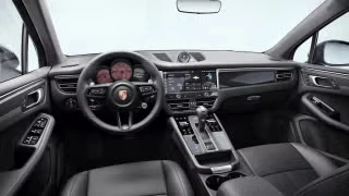 2026 Porsche Macan GTS - Image 25 of 31