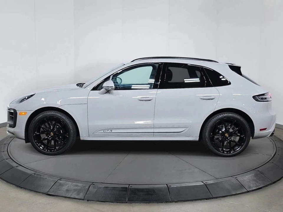 2026 Porsche Macan GTS - Image 2 of 5