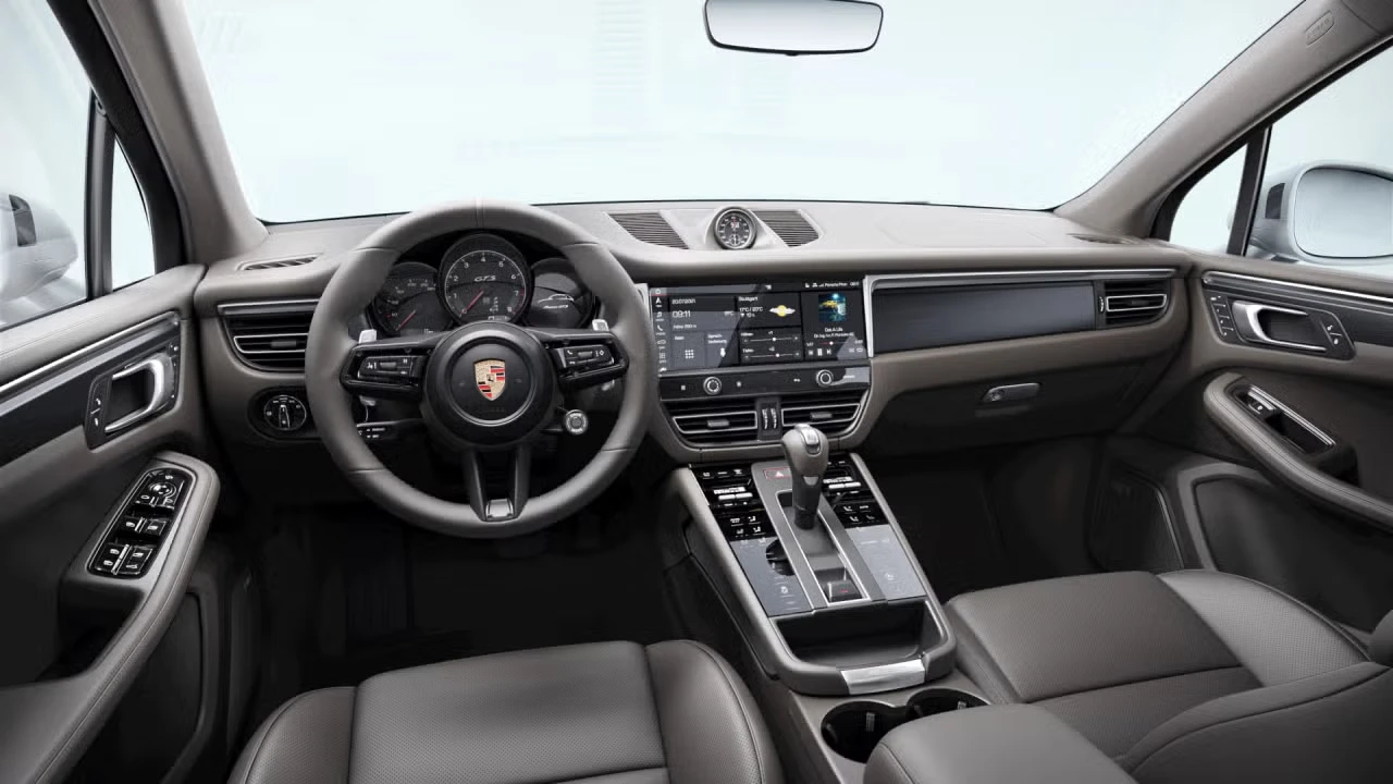 2026 Porsche Macan GTS - Image 28 of 31