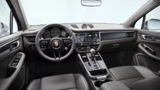2026 Porsche Macan GTS - Image 25 of 31