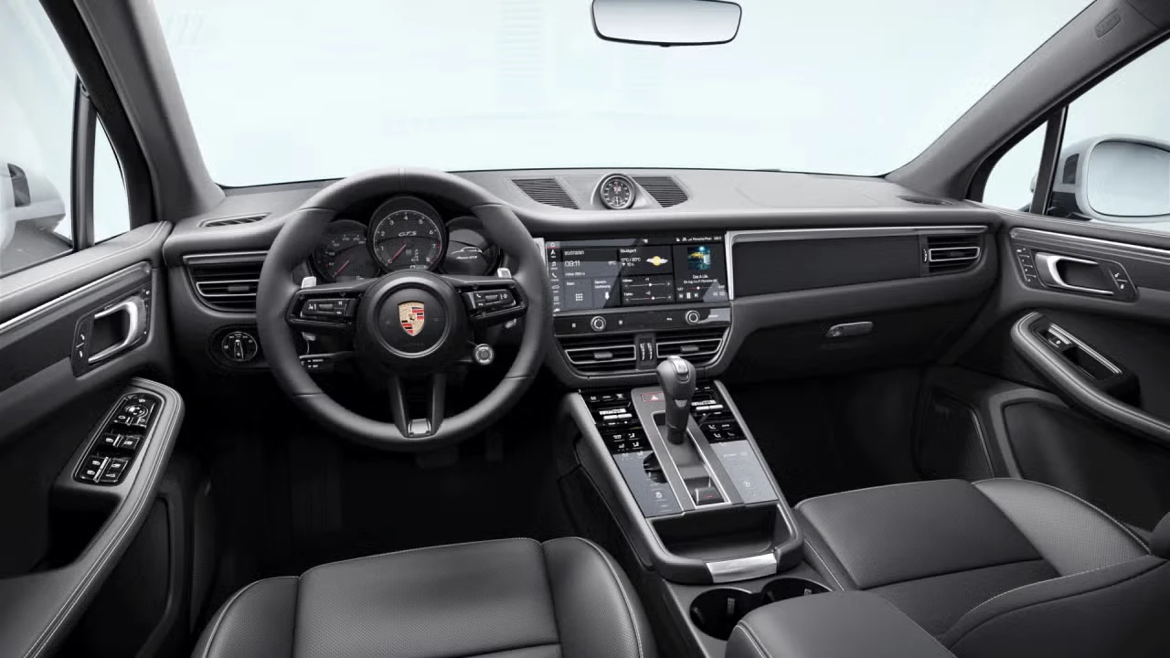 2026 Porsche Macan GTS - Image 28 of 31
