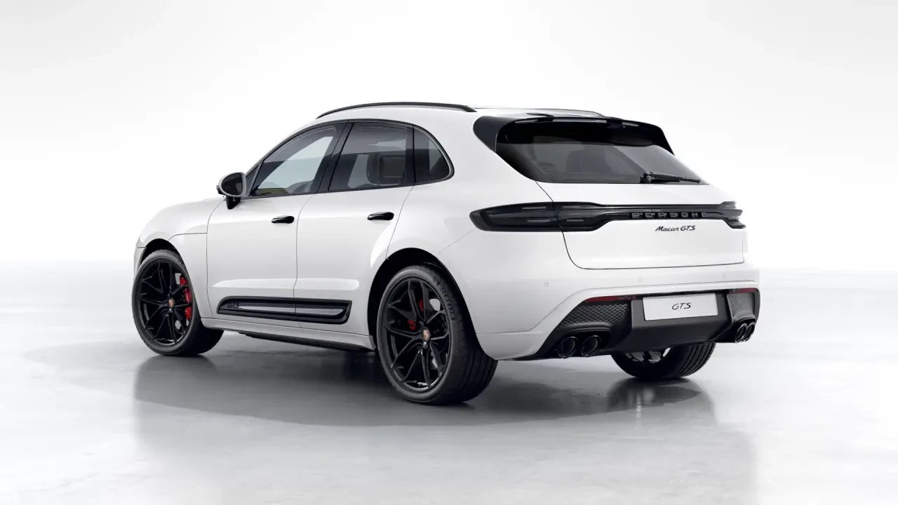 2026 Porsche Macan GTS - Image 24 of 31