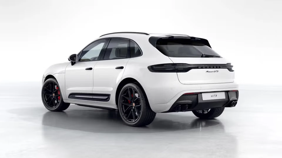 2026 Porsche Macan GTS - Image 19 of 31