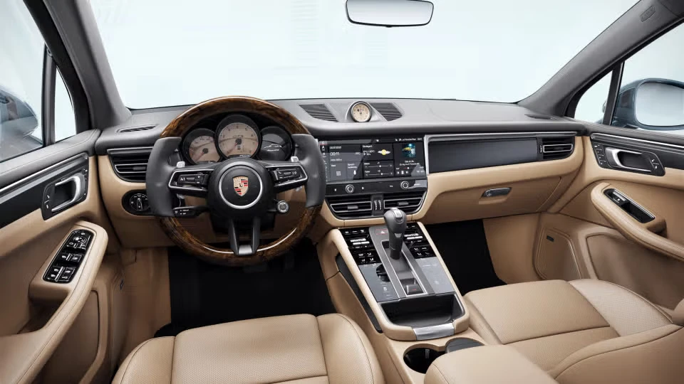 2026 Porsche Macan GTS - Image 27 of 30