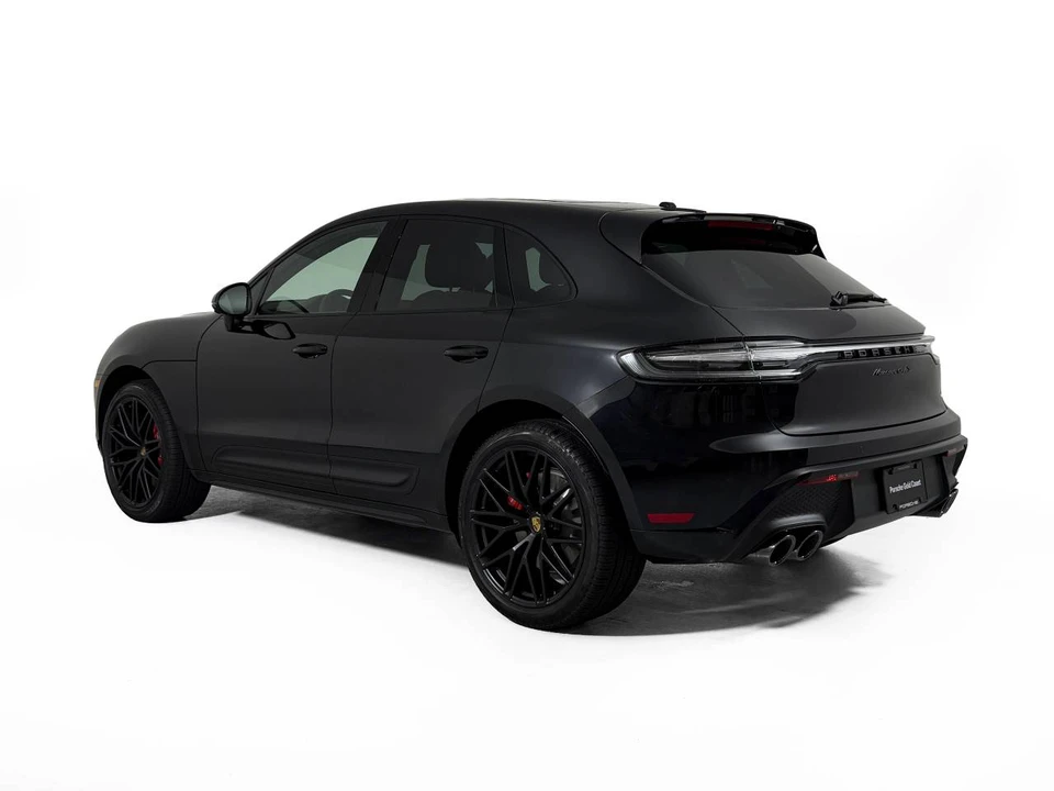2026 Porsche Macan GTS - Image 3 of 4