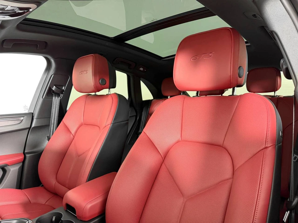 2026 Porsche Macan GTS - Image 5 of 5