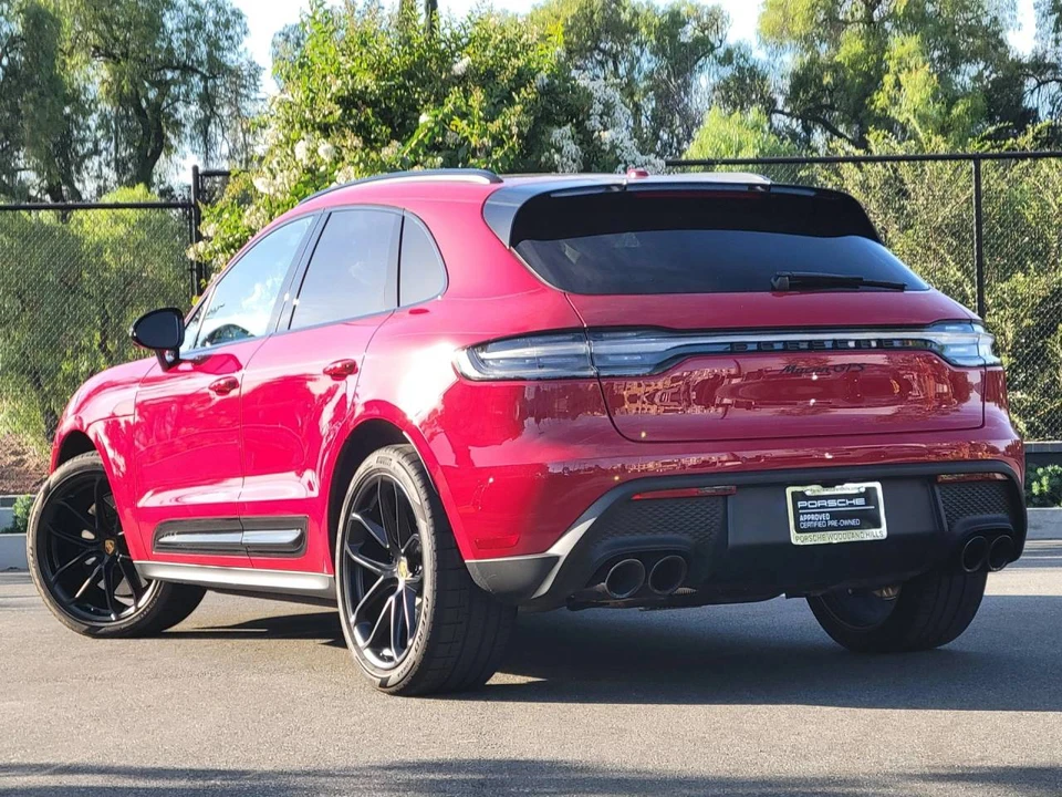 2026 Porsche Macan GTS - Image 3 of 5