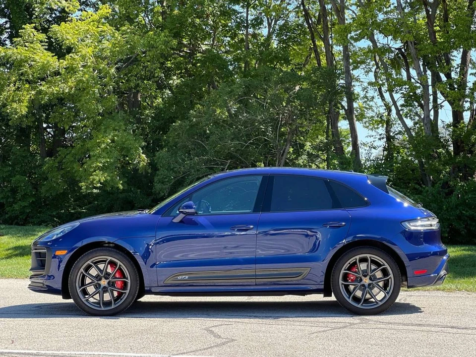 2026 Porsche Macan GTS - Image 2 of 4