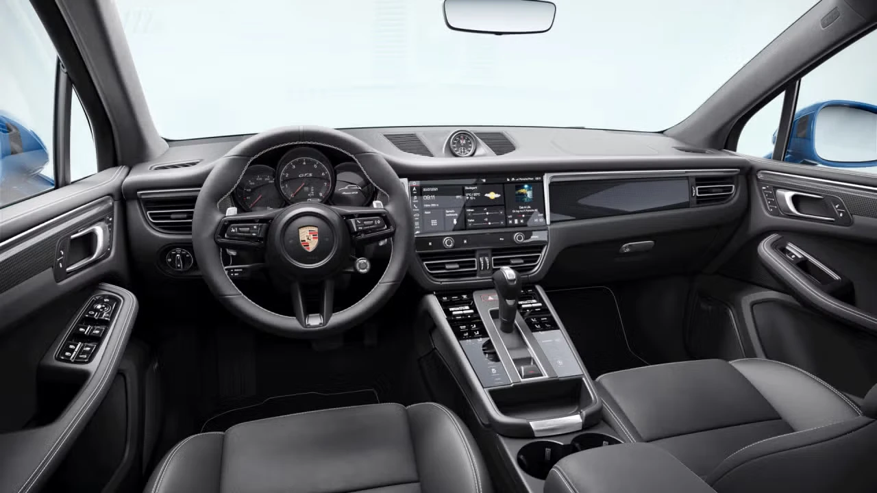 2026 Porsche Macan GTS - Image 28 of 31