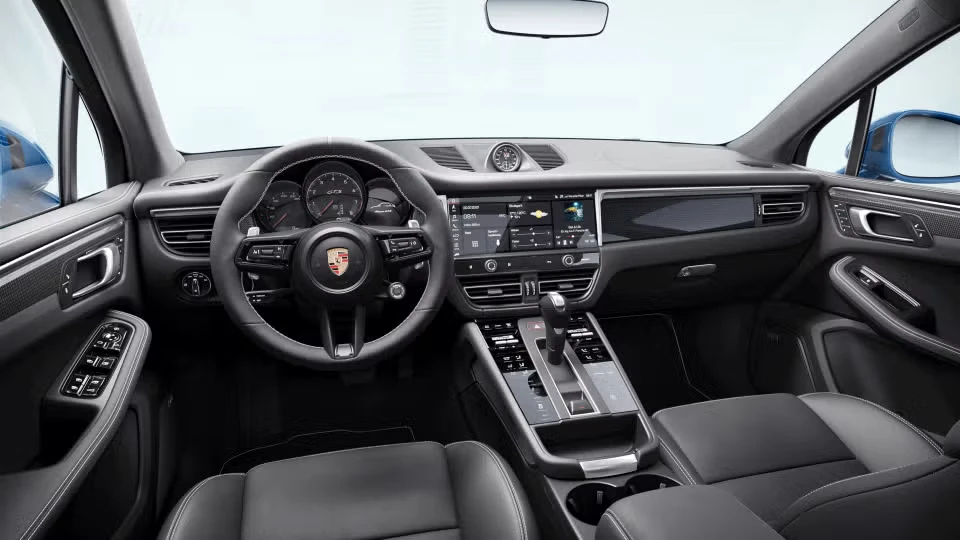 2026 Porsche Macan GTS - Image 27 of 31