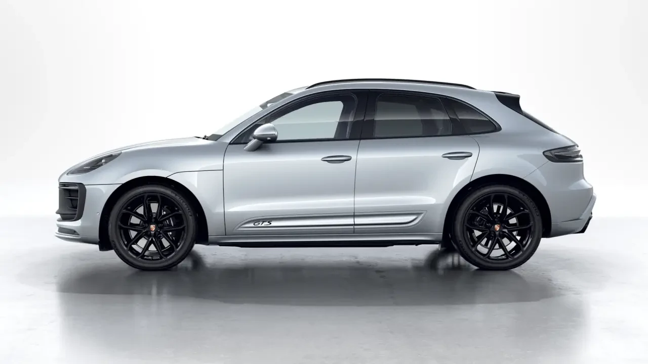 2026 Porsche Macan GTS - Image 16 of 31