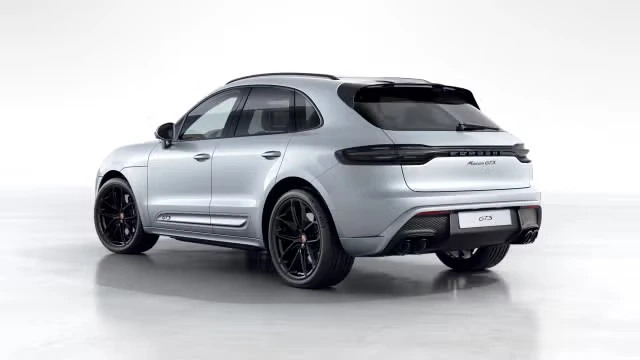 2026 Porsche Macan GTS - Image 18 of 31