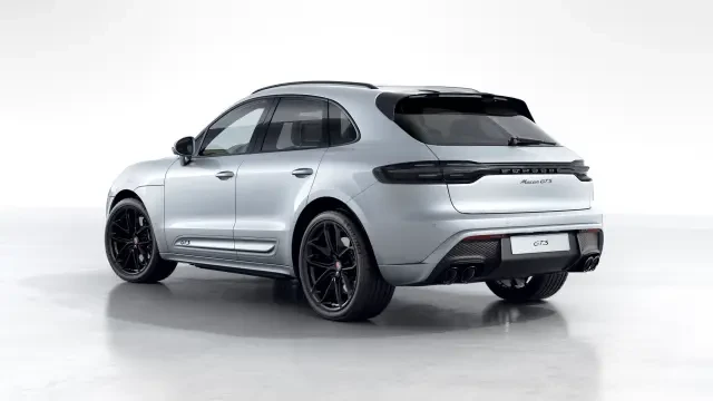 2026 Porsche Macan GTS - Image 22 of 31