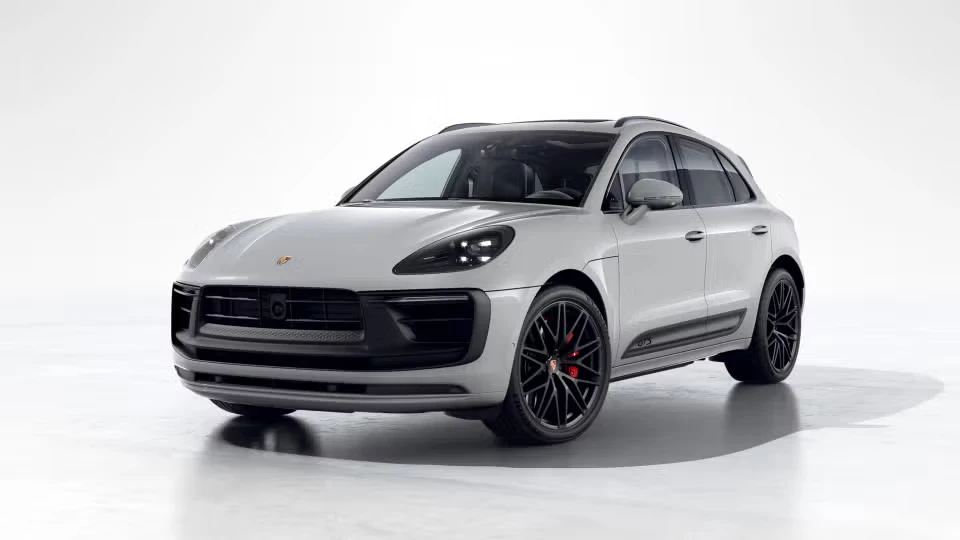 2026 Porsche Macan GTS - Image 3 of 31