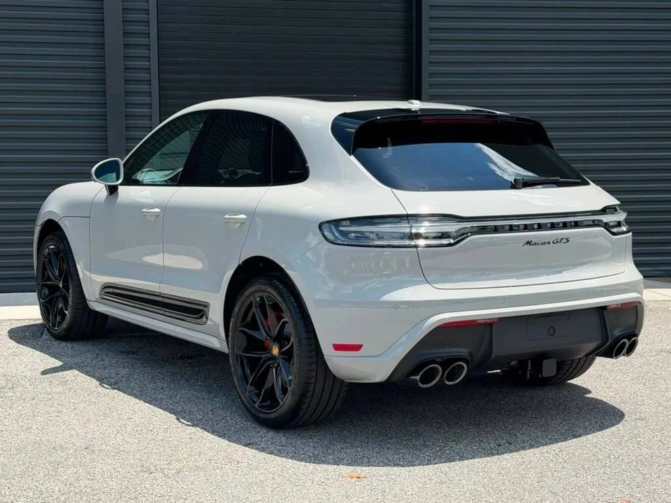 2026 Porsche Macan GTS - Image 3 of 5