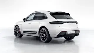 2026 Porsche Macan - Image 21 of 30