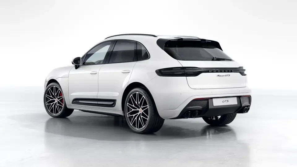 2026 Porsche Macan - Image 23 of 30