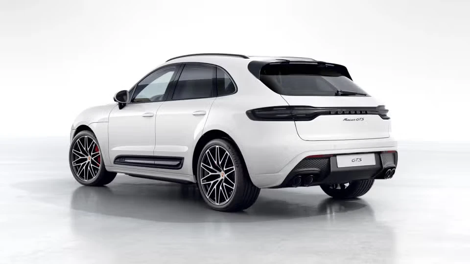 2026 Porsche Macan - Image 19 of 30