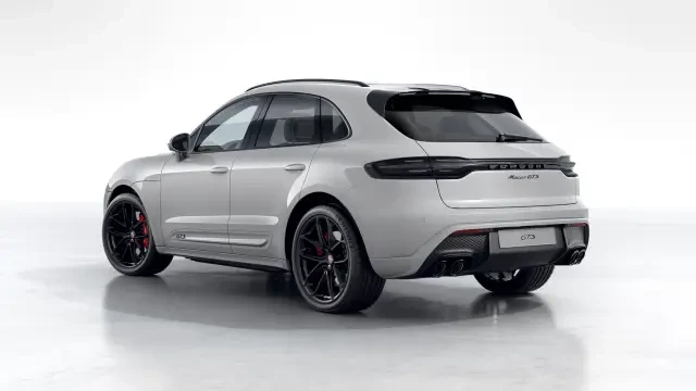 2026 Porsche Macan - Image 22 of 30