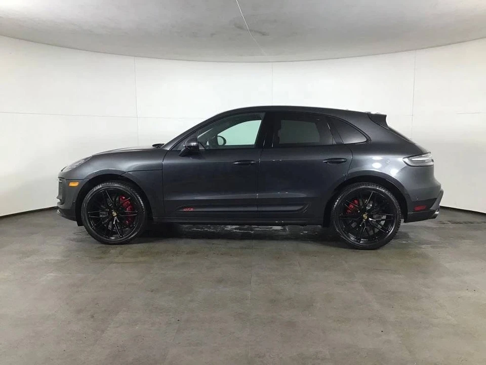2026 Porsche Macan GTS - Image 2 of 5