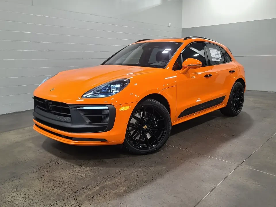 2026 Porsche Macan GTS - Image 7 of 31