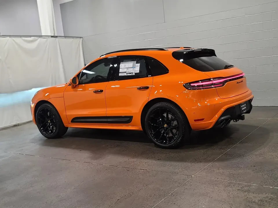 2026 Porsche Macan GTS - Image 23 of 31