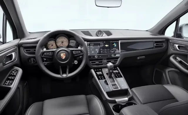 2026 Porsche Macan GTS - Image 30 of 31