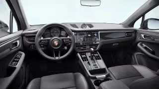 2026 Porsche Macan GTS - Image 25 of 31