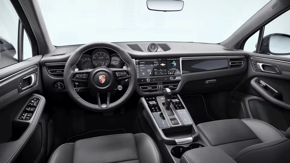 2026 Porsche Macan GTS - Image 27 of 31