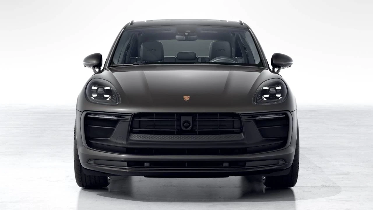 2026 Porsche Macan GTS - Image 8 of 10