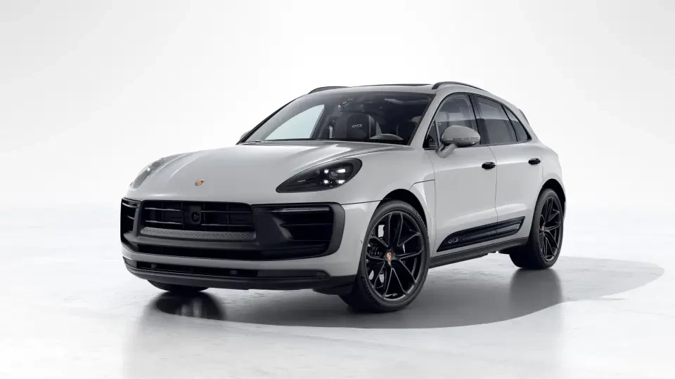 2026 Porsche Macan GTS - Image 7 of 31