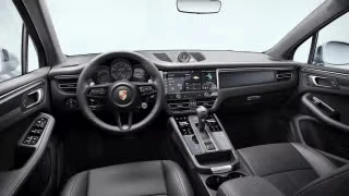2026 Porsche Macan GTS - Image 25 of 31