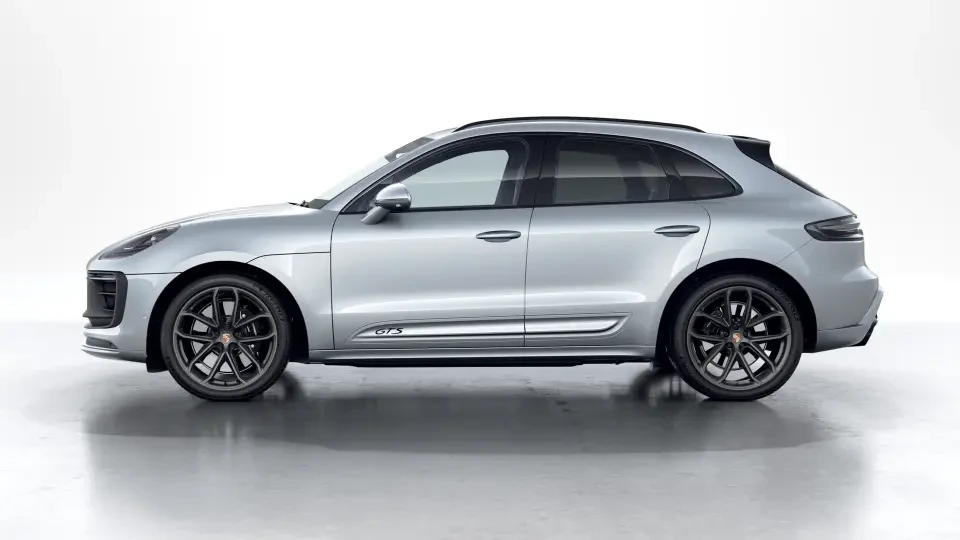 2026 Porsche Macan GTS - Image 15 of 31