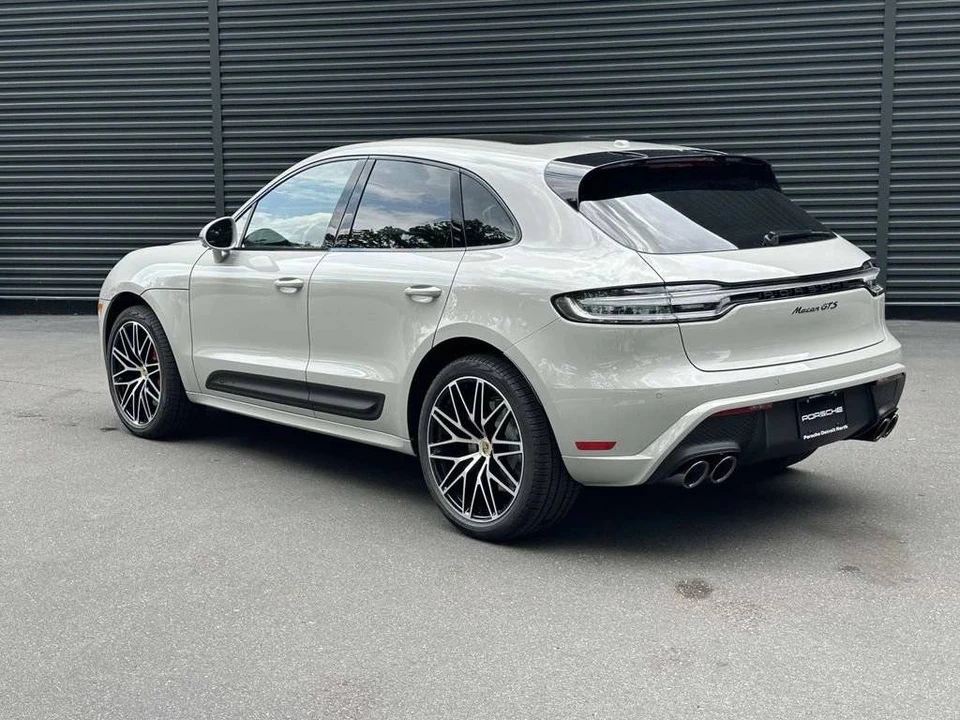 2026 Porsche Macan GTS - Image 3 of 5